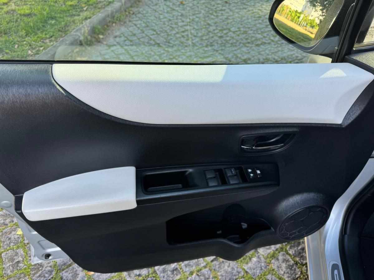 toyota-yaris-1-4-d-4d-2014-diesel-1364cc