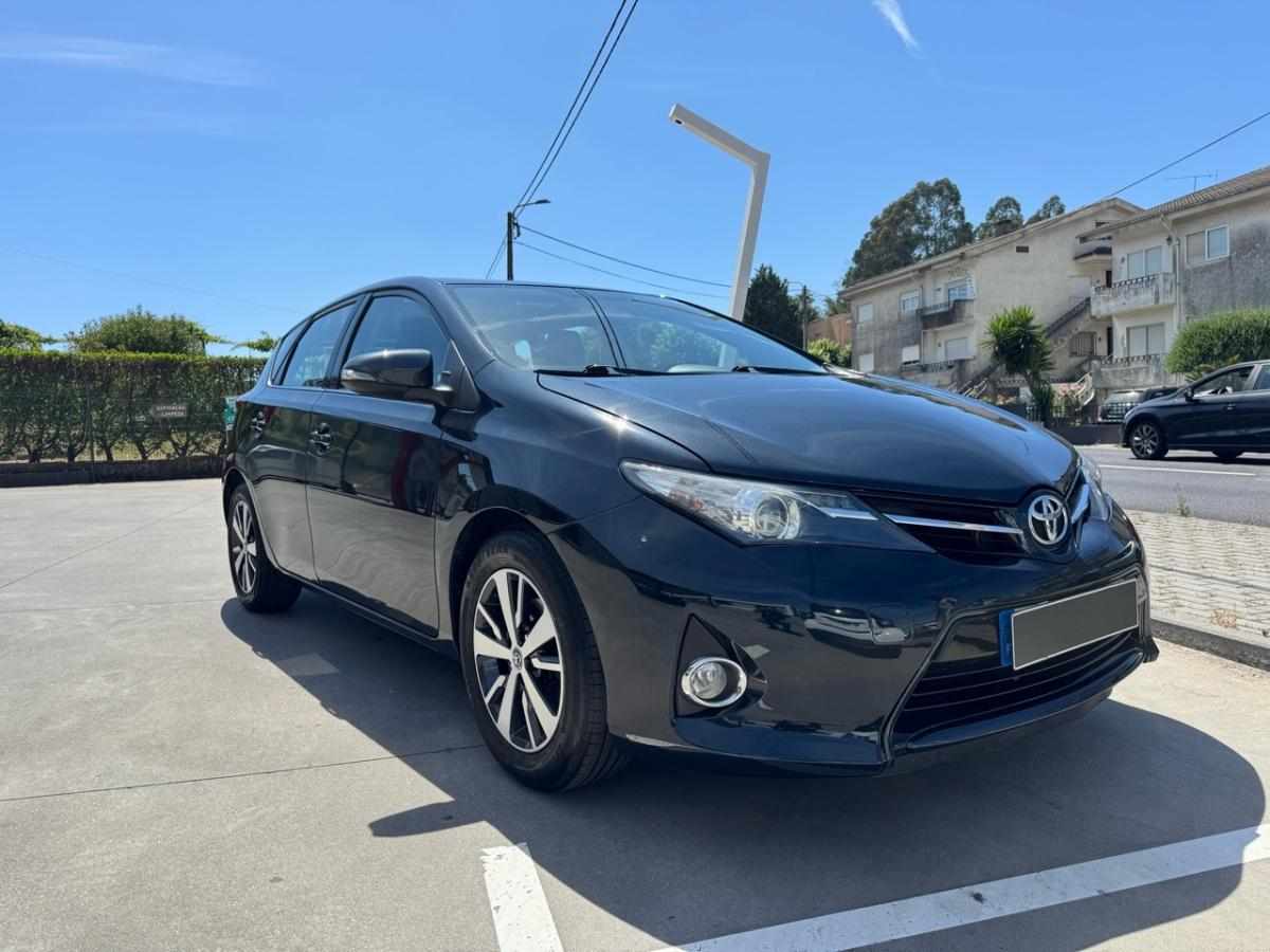 toyota-auris-1-4-d4d-2014-diesel-1364cc