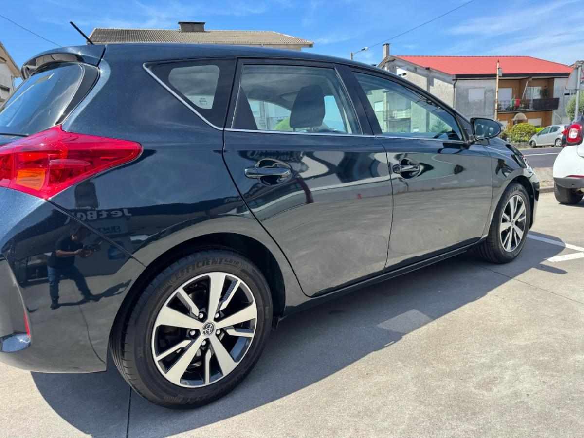 toyota-auris-1-4-d4d-2014-diesel-1364cc