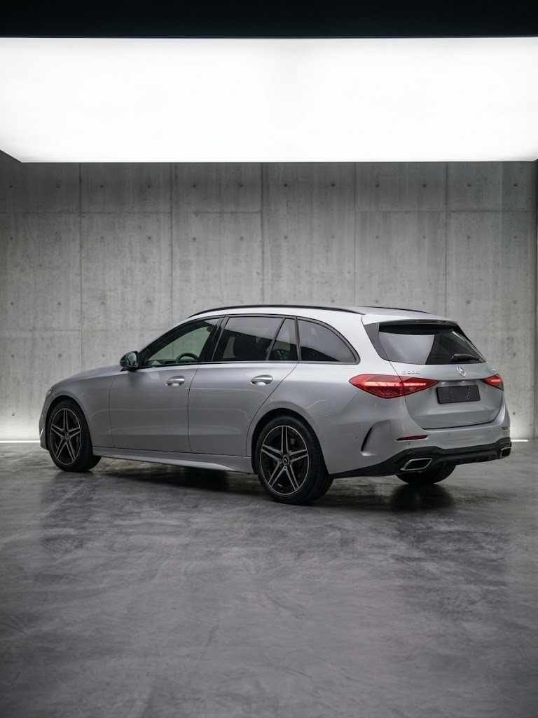 mercedes-benz-classe-c-c-300-e-2023-hibrido-plug-in-1999cc