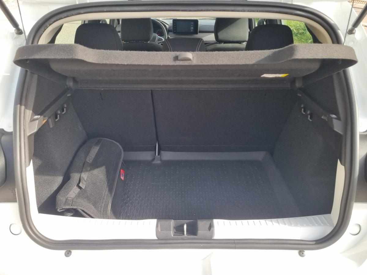 dacia-sandero-1-0-tce-2022-gasolina-999cc