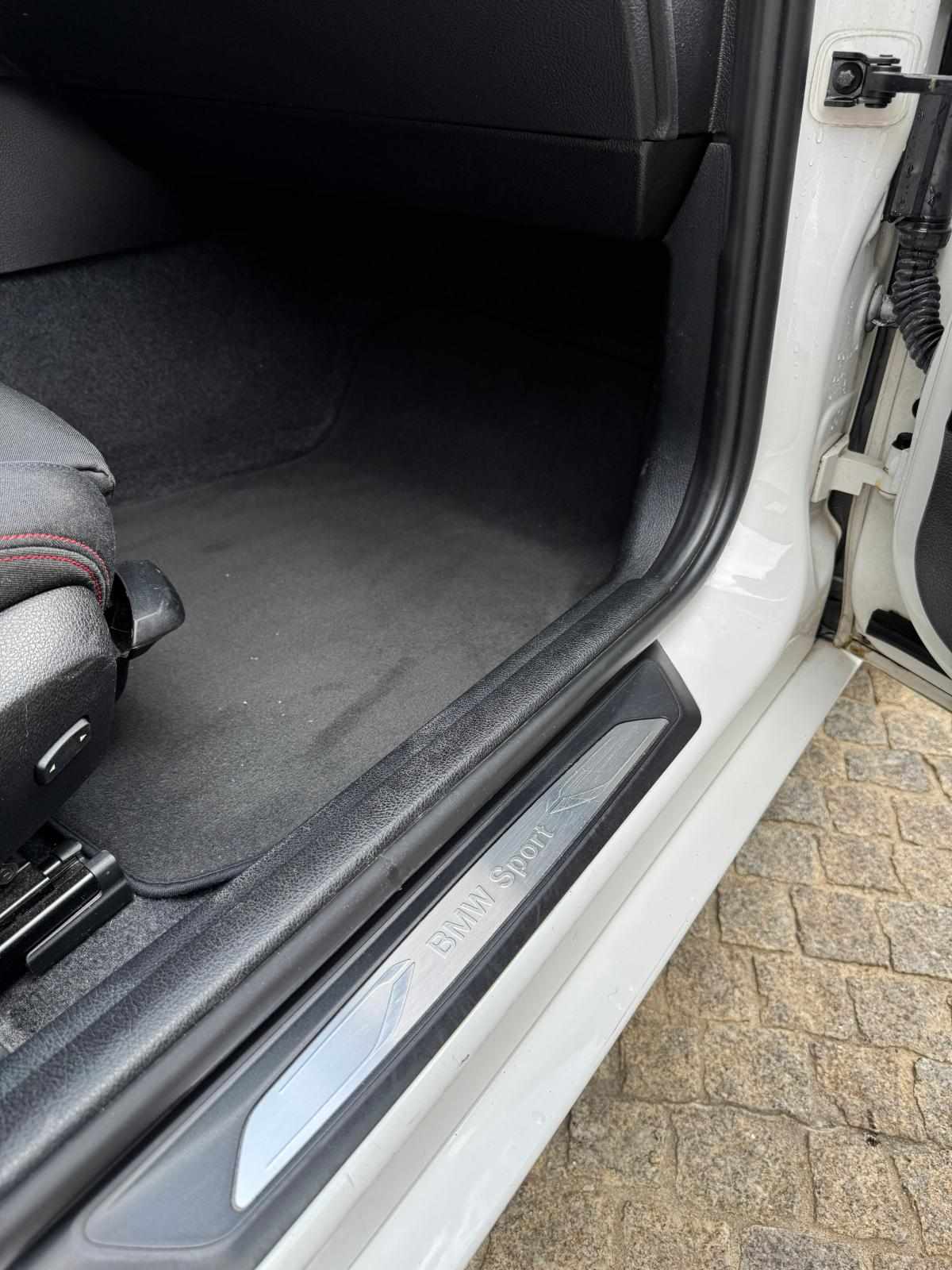bmw-serie-1-116d-2012-diesel-1598cc