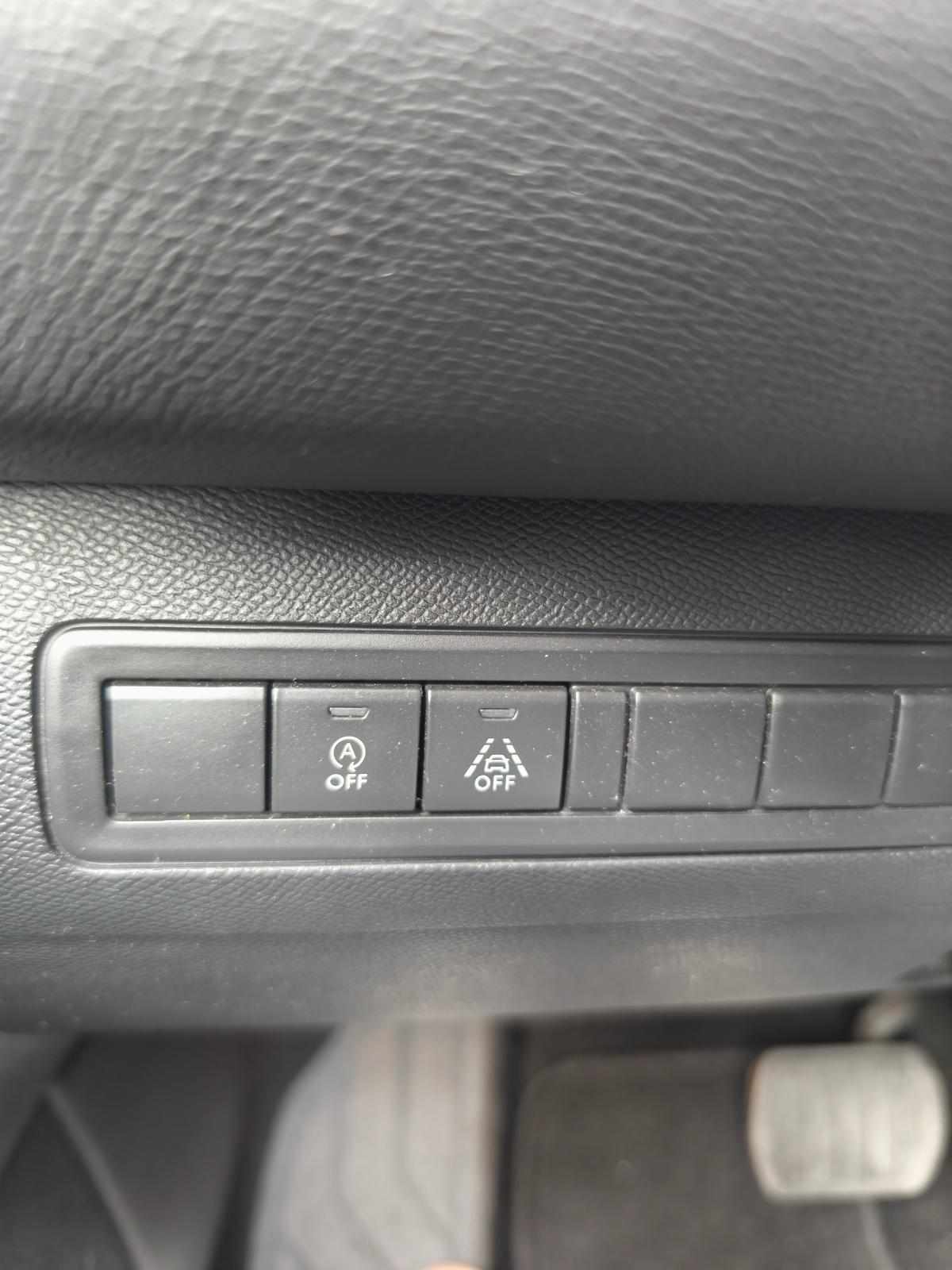peugeot-308-1-5-bluehdi-2019-diesel-1499cc