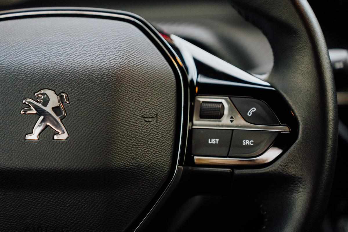 peugeot-208-1-2-puretech-2021-gasolina-1199cc
