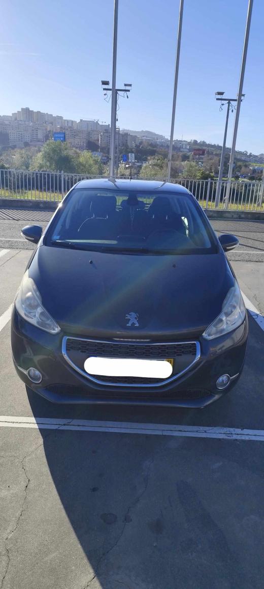 peugeot-208-1-6-e-hdi-2013-diesel-1560cc