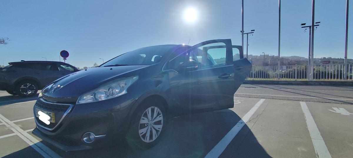 peugeot-208-1-6-e-hdi-2013-diesel-1560cc