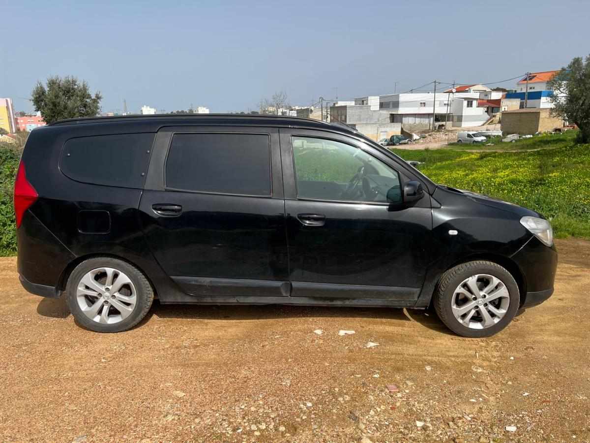 dacia-lodgy-1-5-dci-2015-diesel-1461cc