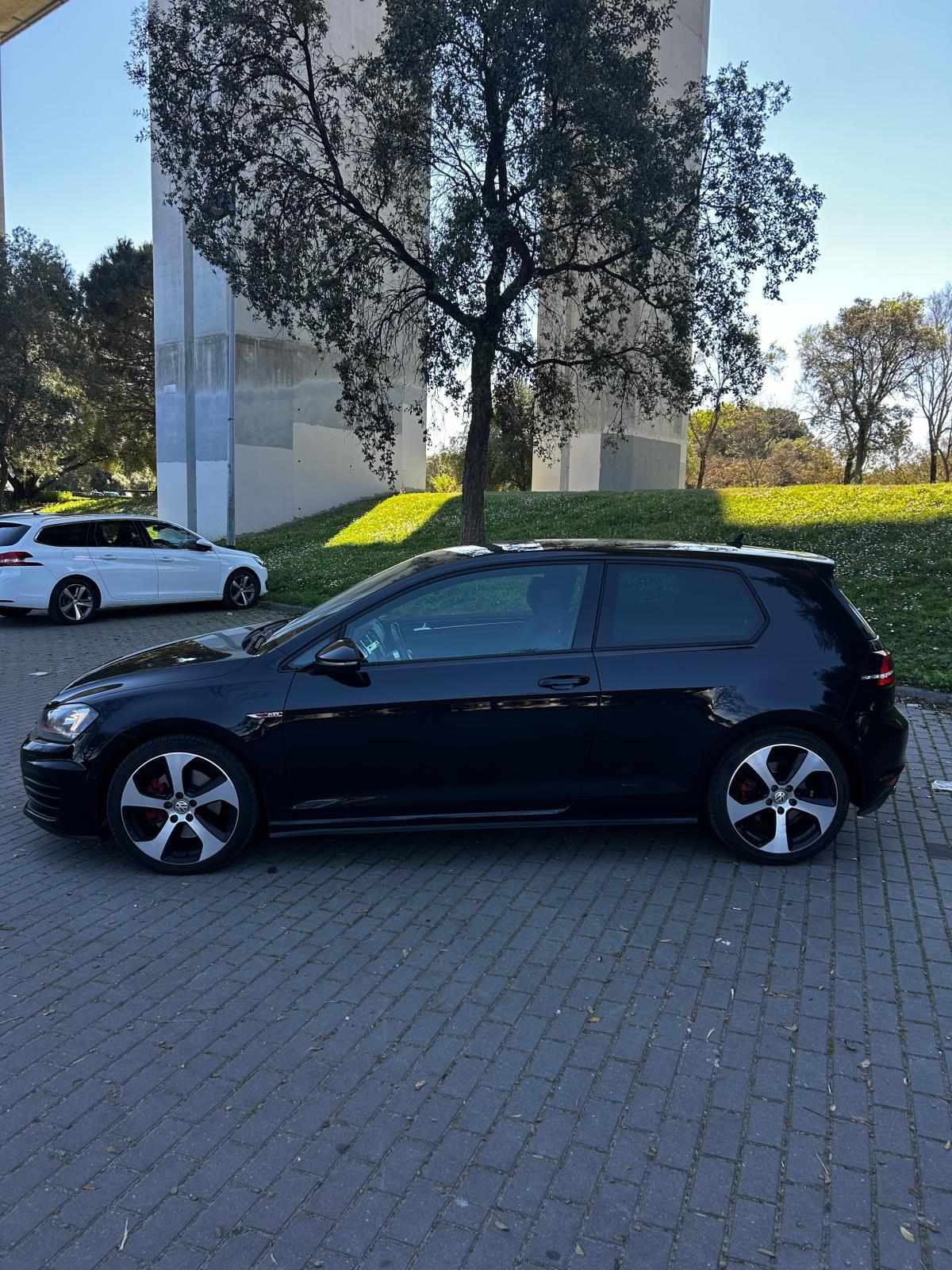 volkswagen-golf-gti-2-0-tsi-bluemotion-2013-gasolina-1984cc