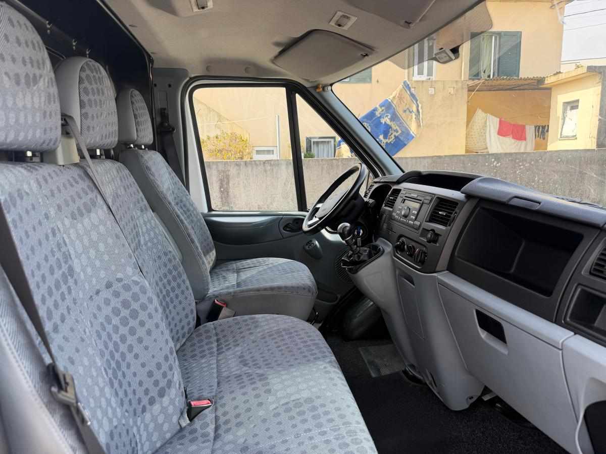 ford-transit-2-2-tdci-2009-diesel-2179cc