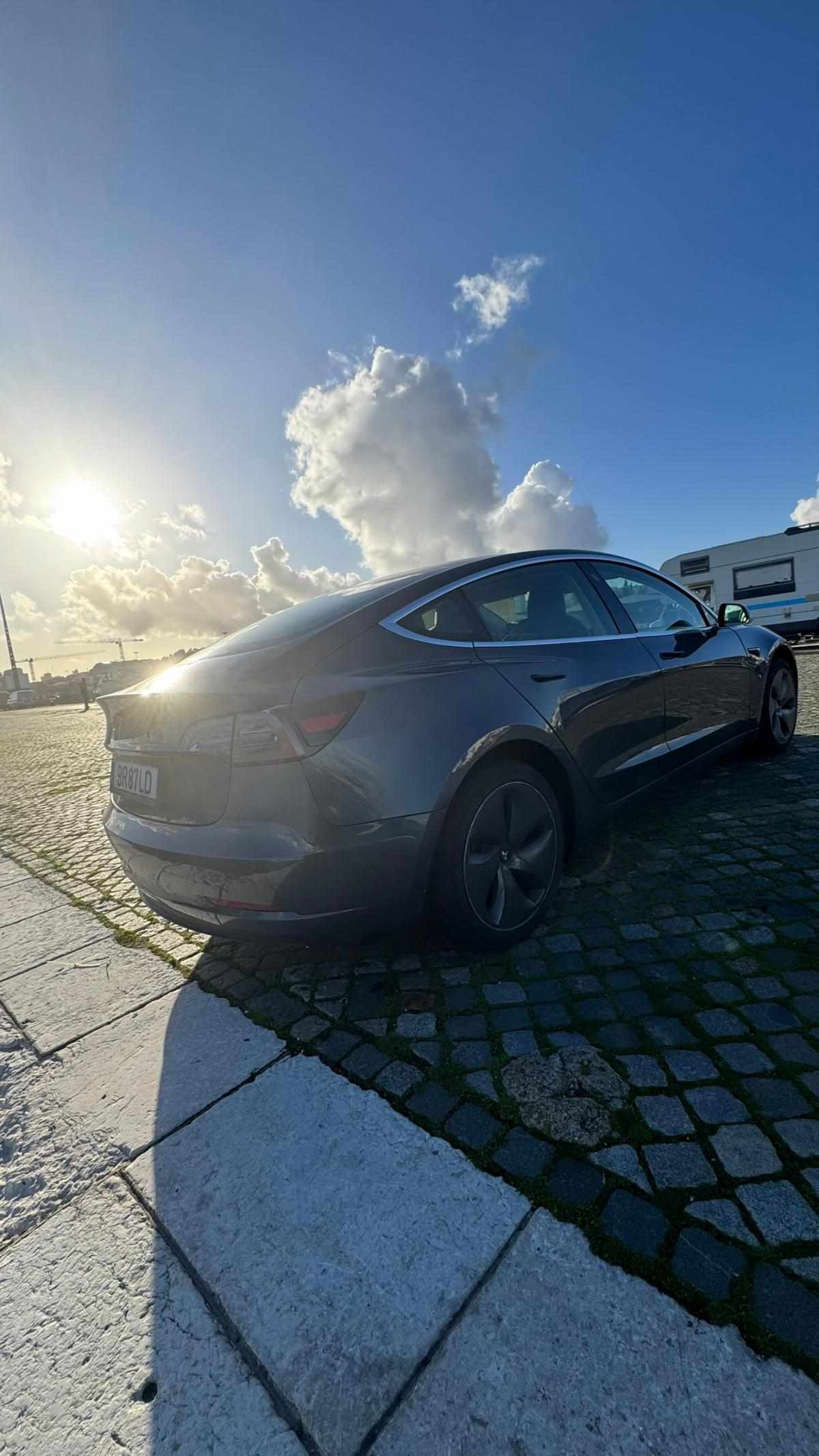 tesla-model-3-standard-range-2019-eletrico