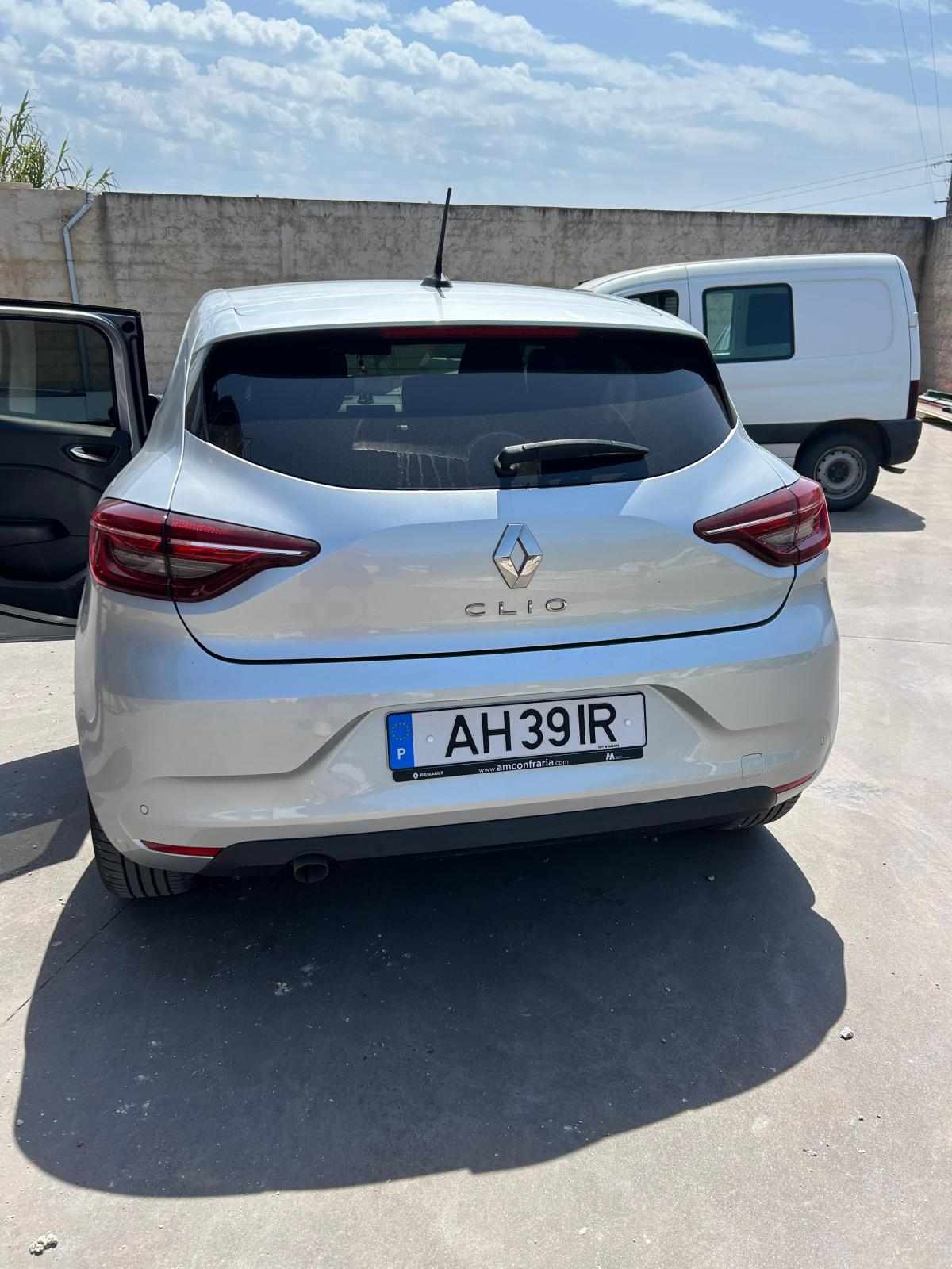 renault-clio-1-0-tce-2021-gasolina-999cc