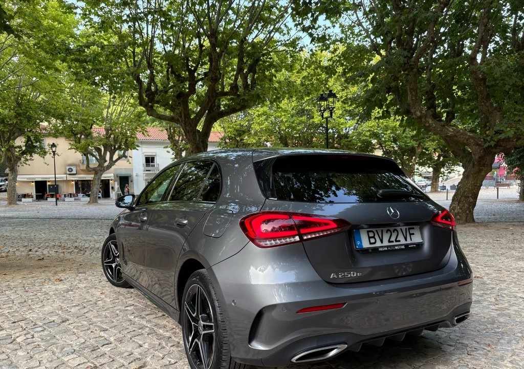 mercedes-benz-classe-a-2021-hibrido-1332cc