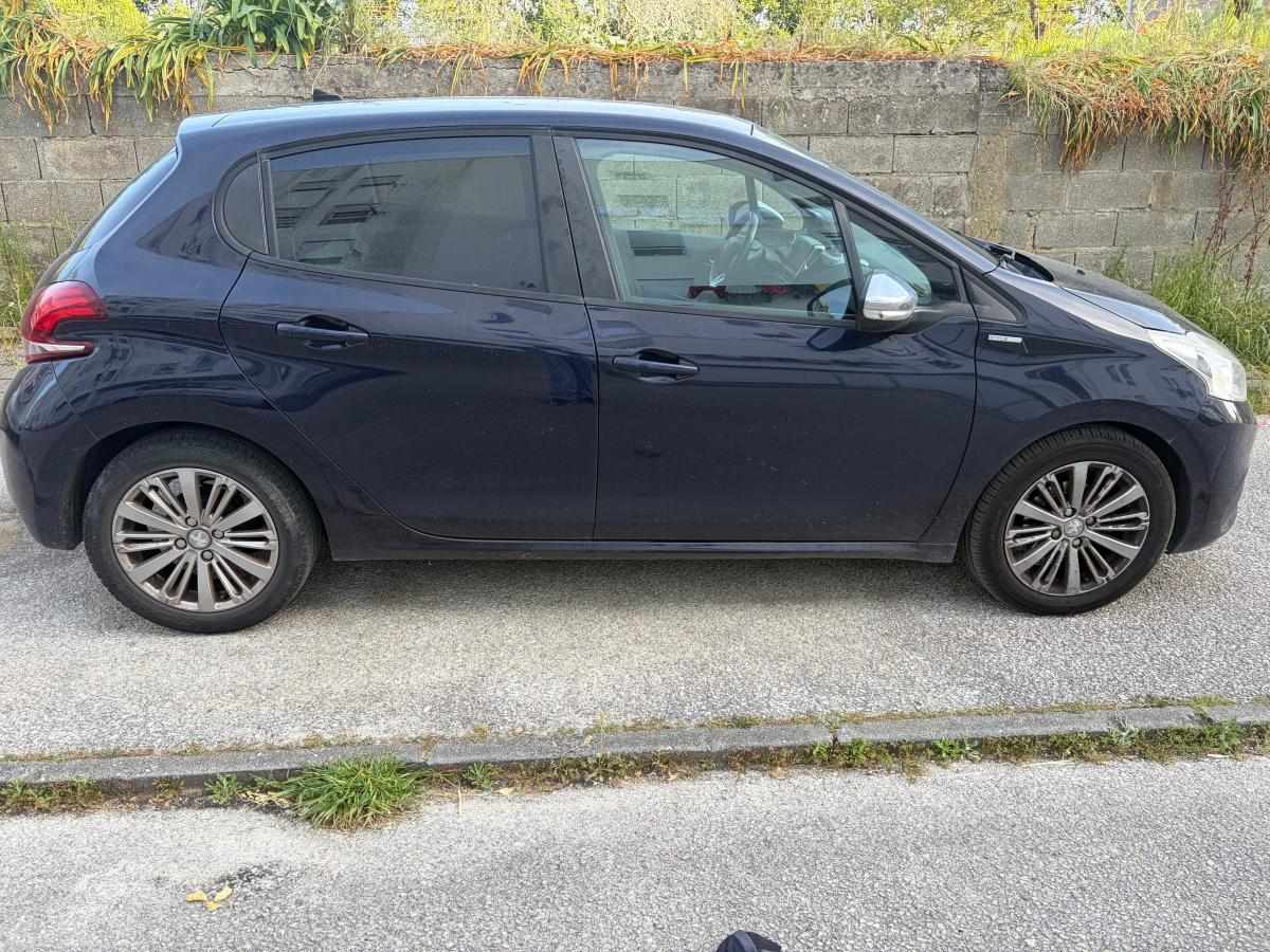 peugeot-208-1-6-bluehdi-2017-diesel-1560cc