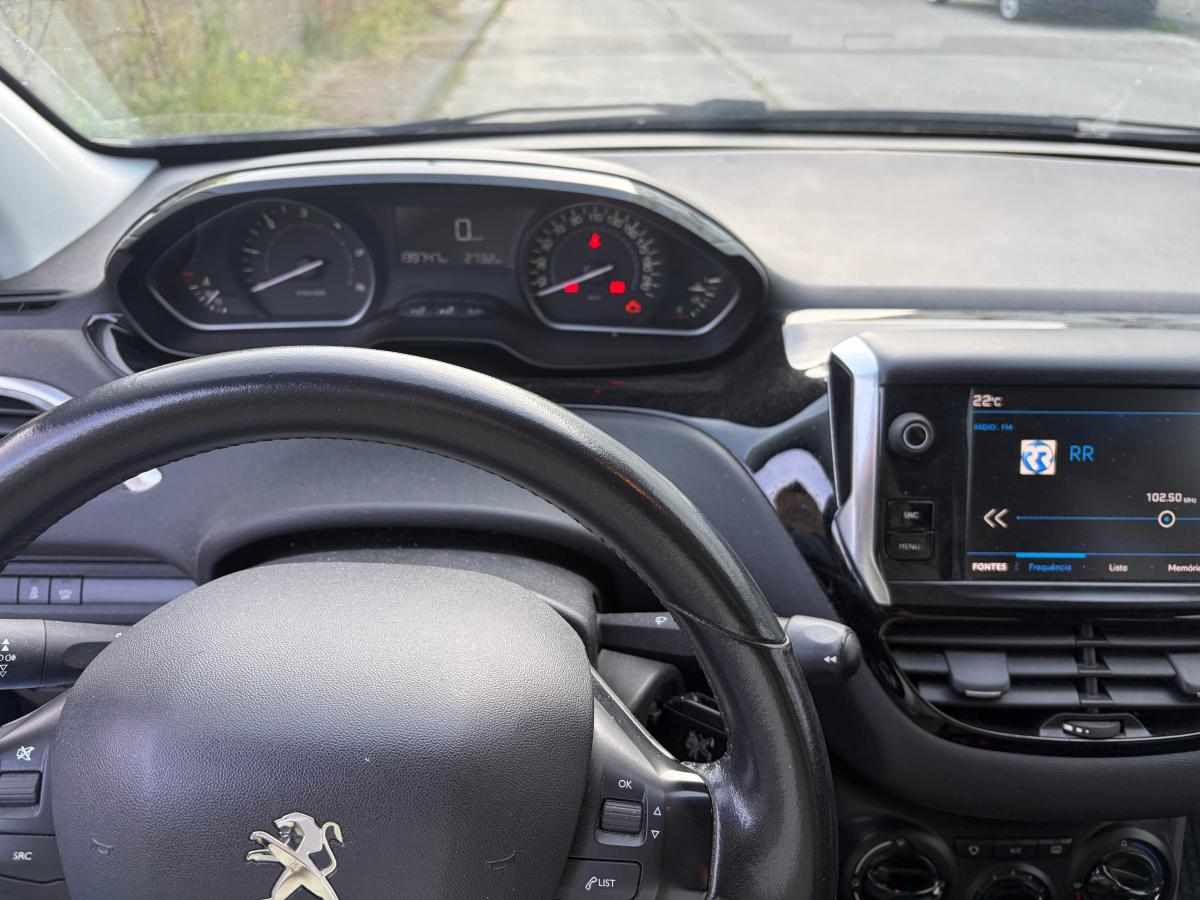 peugeot-208-1-6-bluehdi-2017-diesel-1560cc