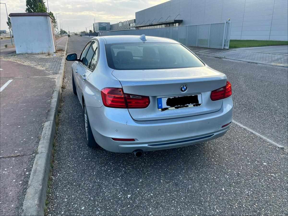 bmw-serie-3-318d-2015-diesel-1995cc