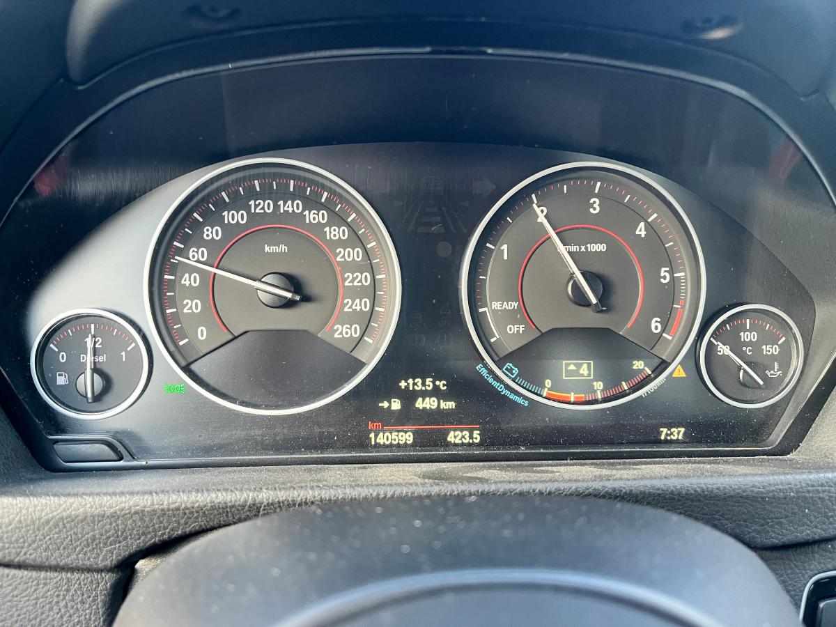 bmw-serie-3-318d-2015-diesel-1995cc