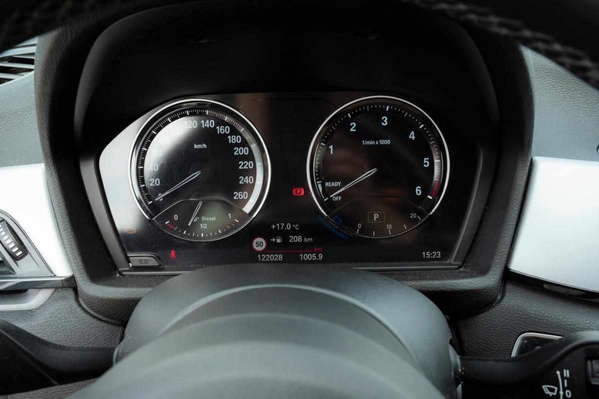 bmw-x1-sdrive16d-2019-diesel-1496cc