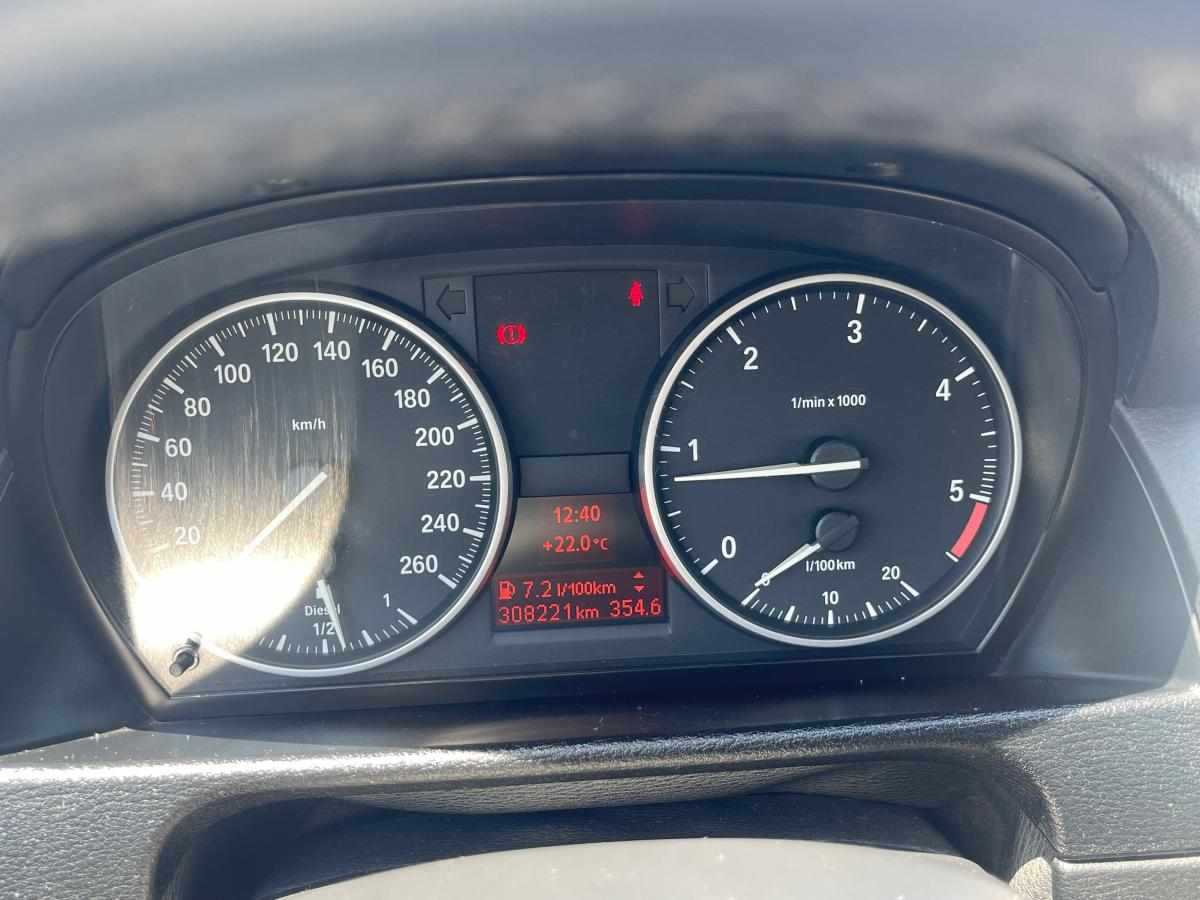 bmw-x1-sdrive20d-2011-diesel-1995cc