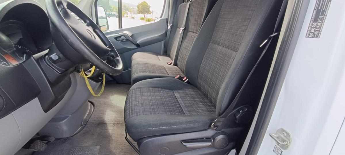 mercedes-benz-sprinter-213-bluetec-2016-diesel-2143cc