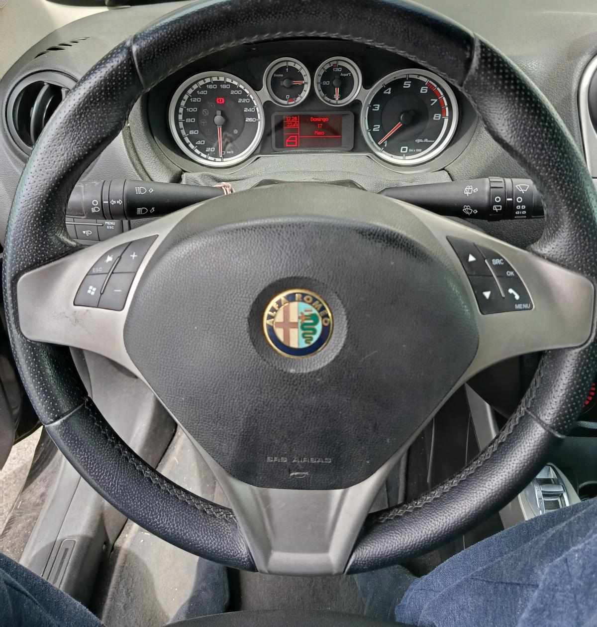 alfa-romeo-mito-0-9-8v-twinair-turbo-2013-gasolina-875cc