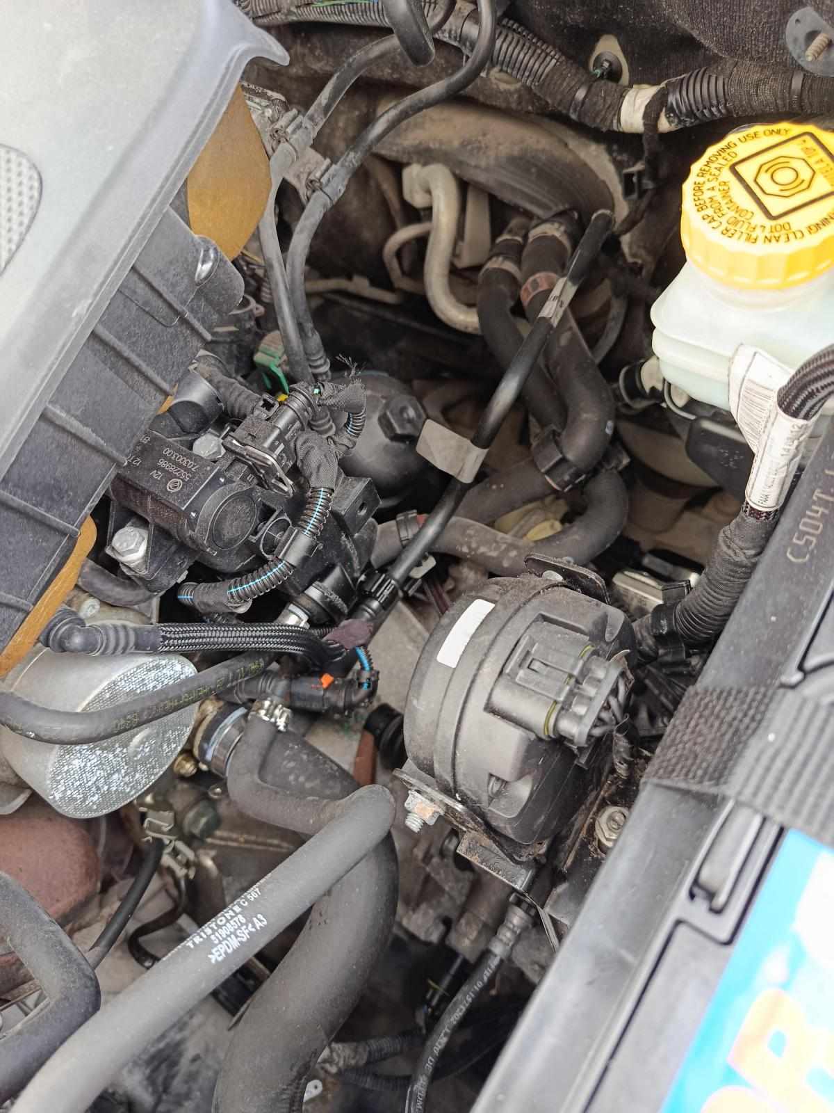 alfa-romeo-mito-0-9-8v-twinair-turbo-2013-gasolina-875cc