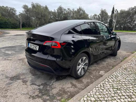 tesla-model-y-standard-range-rwd-2023-eletrico