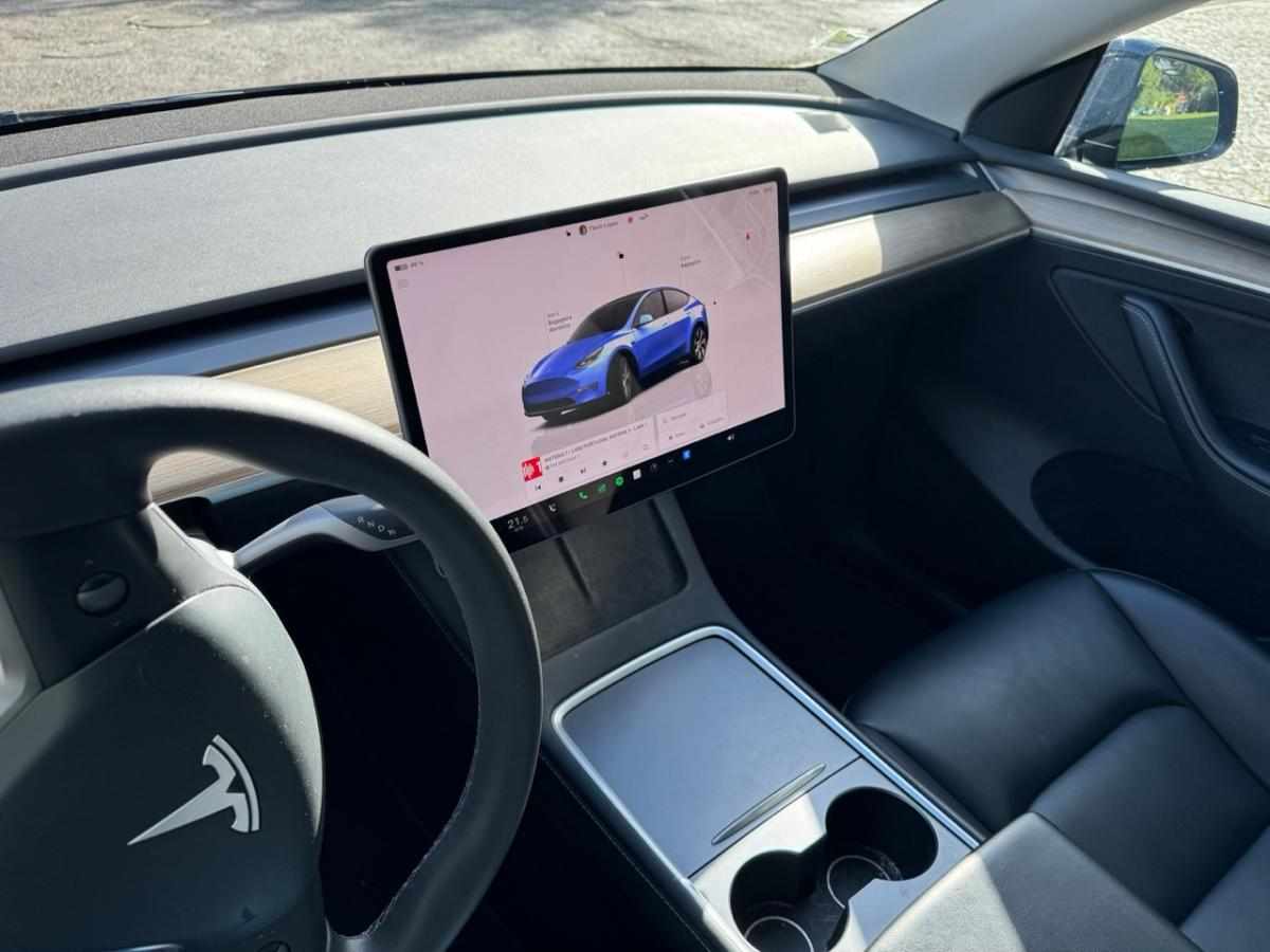 tesla-model-y-standard-range-rwd-2023-eletrico
