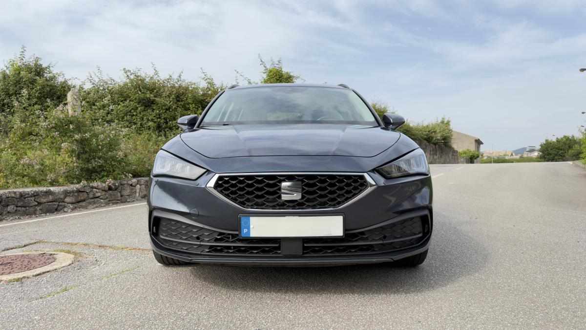 seat-leon-2-0-tdi-2023-diesel-1968cc