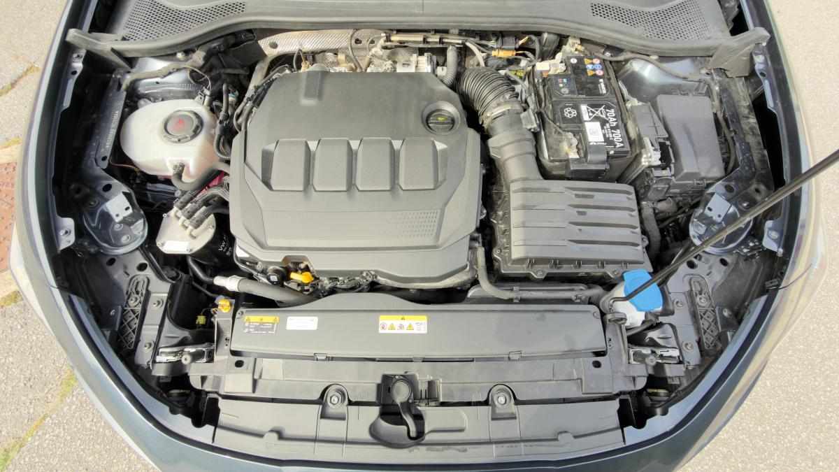 seat-leon-2-0-tdi-2023-diesel-1968cc