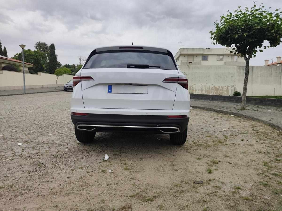 skoda-karoq-1-5-tsi-2023-gasolina-1498cc