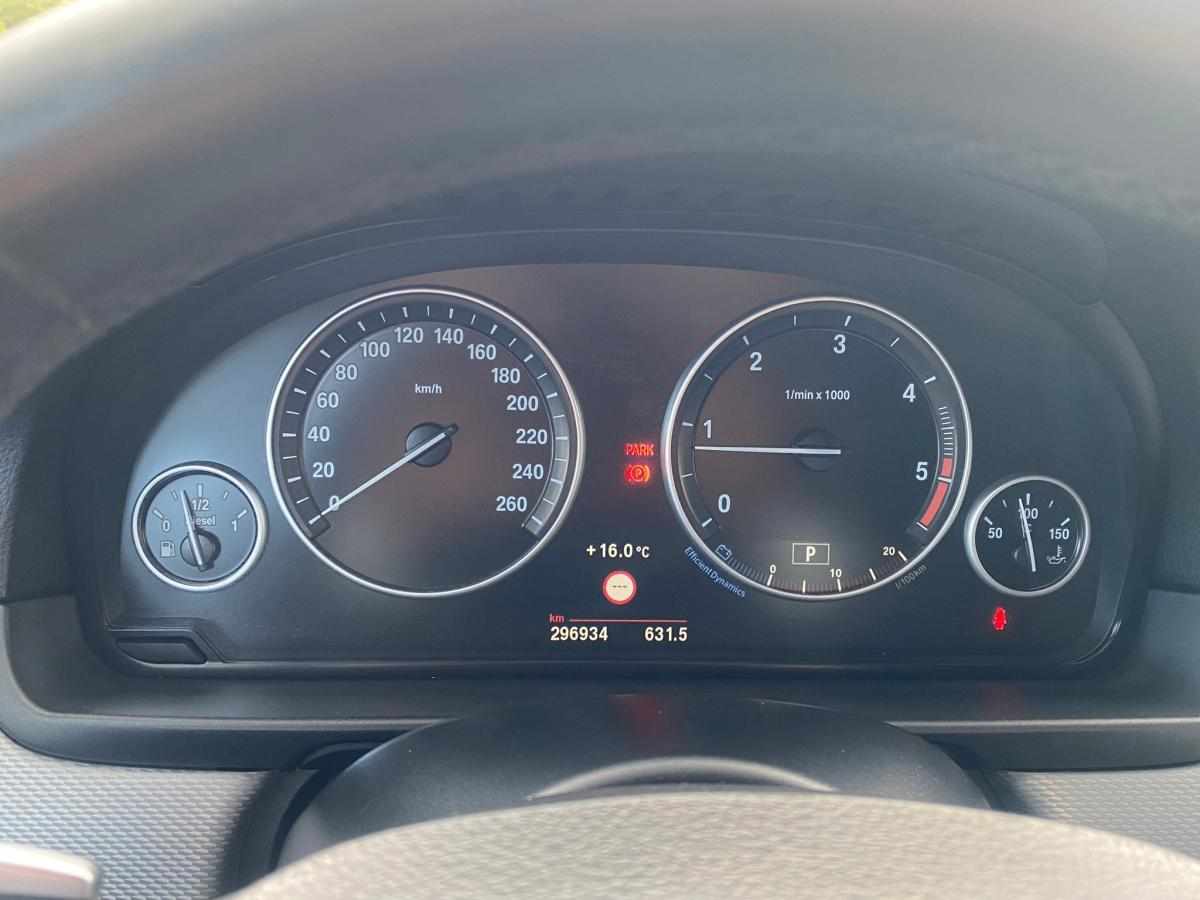bmw-serie-5-520d-2011-diesel-1995cc
