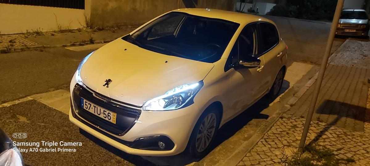 peugeot-208-1-2-vti-2017-gasolina-1199cc