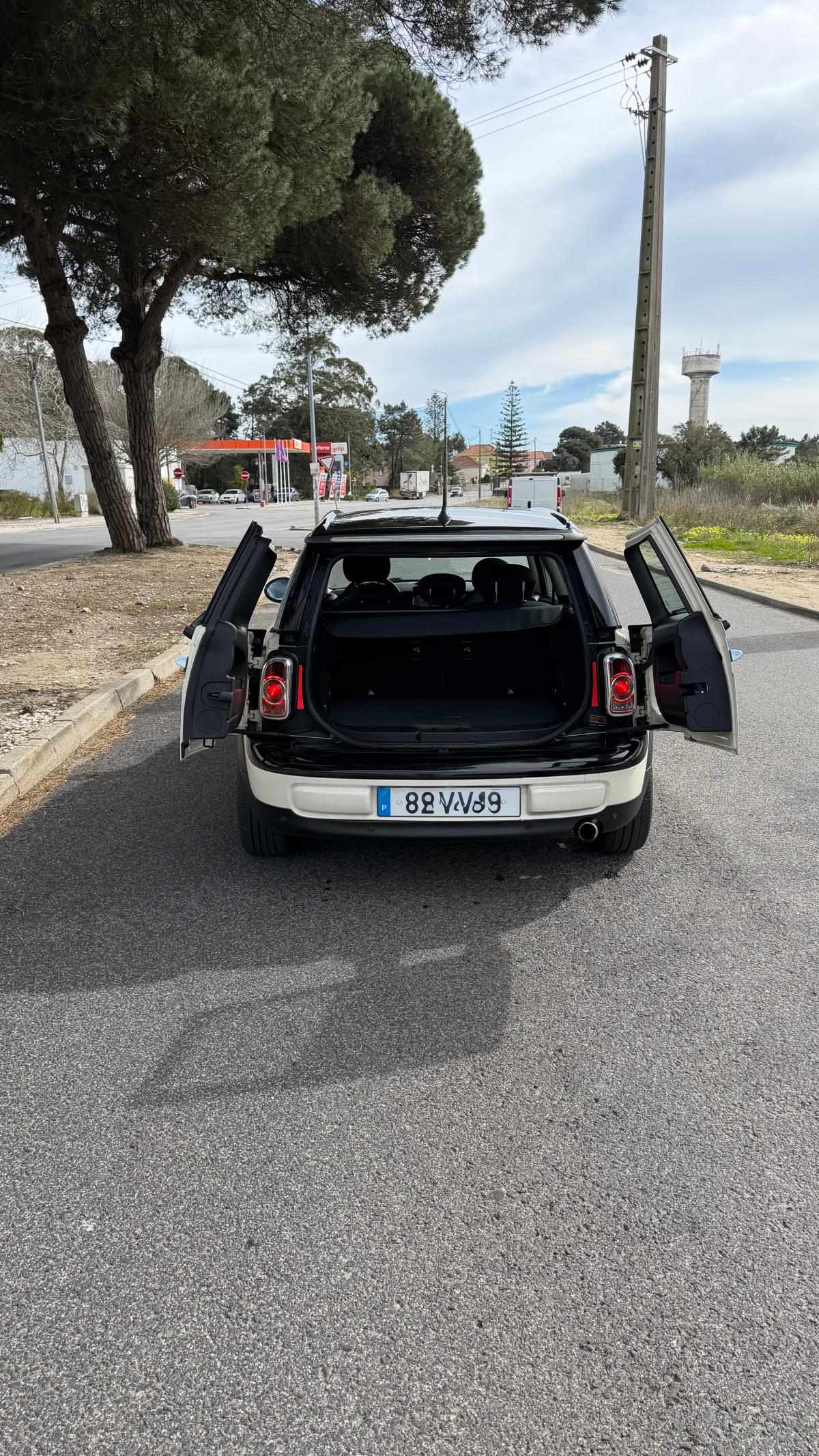 mini-clubman-cooper-d-2011-diesel-1600cc