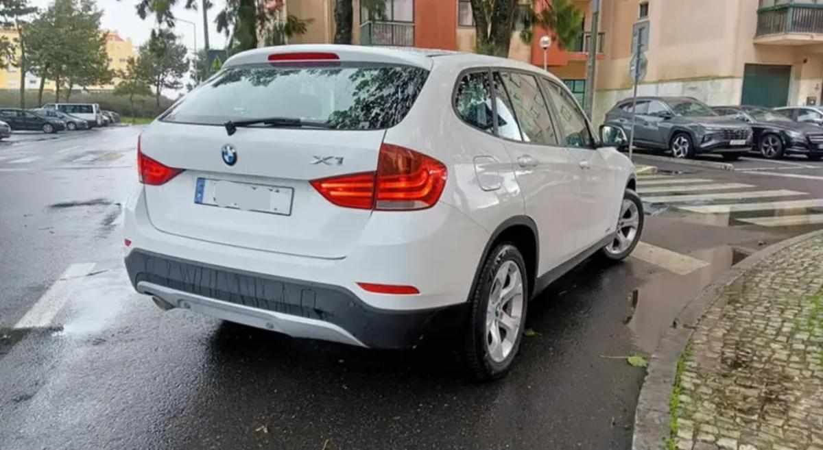 bmw-x1-sdrive18d-2-0-2012-diesel-2000cc
