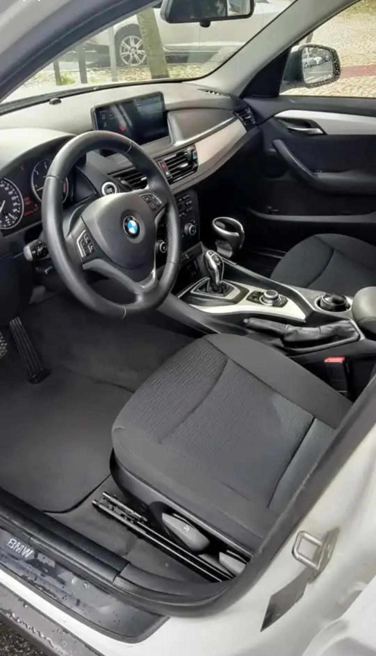bmw-x1-sdrive18d-2-0-2012-diesel-2000cc