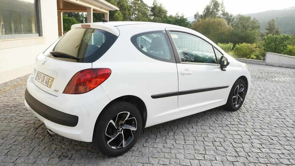 peugeot-207-1-4-hdi-2007-diesel-1398cc