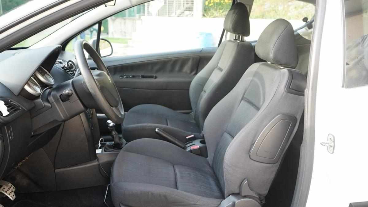 peugeot-207-1-4-hdi-2007-diesel-1398cc