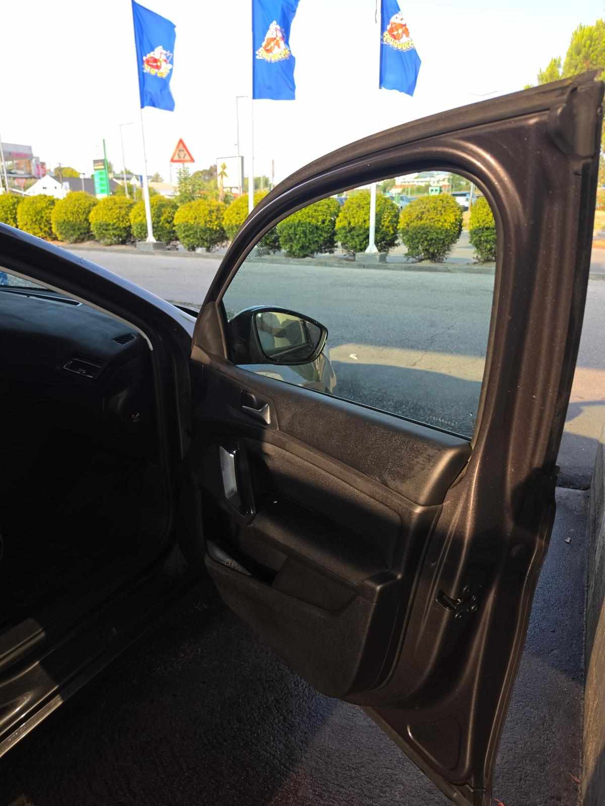 peugeot-308-sw-1-2-thp-2016-gasolina-1199cc