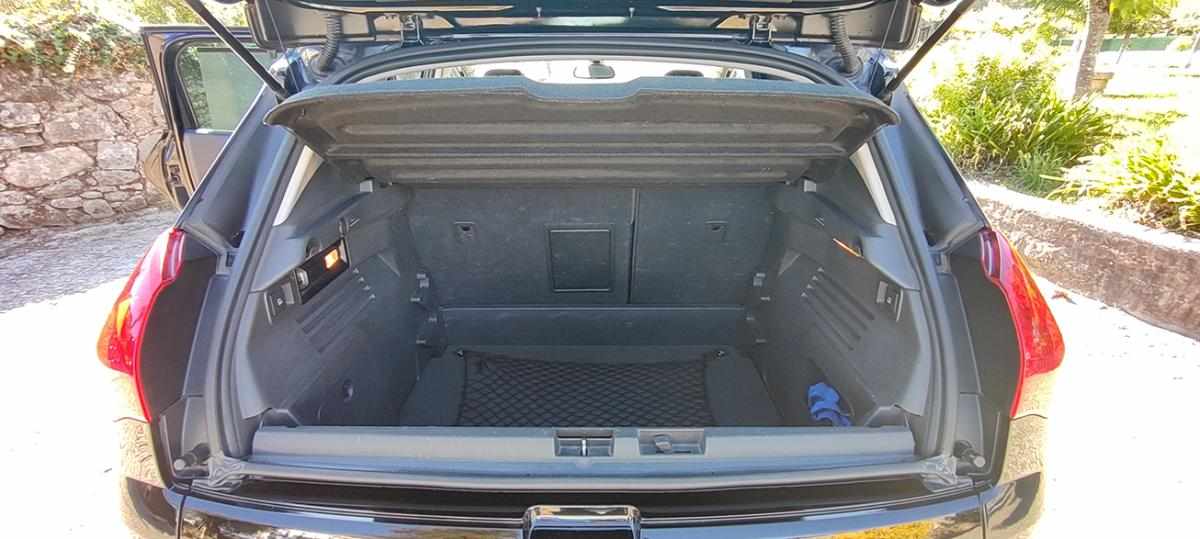 peugeot-3008-1-6-hdi-fap-2013-diesel-1560cc
