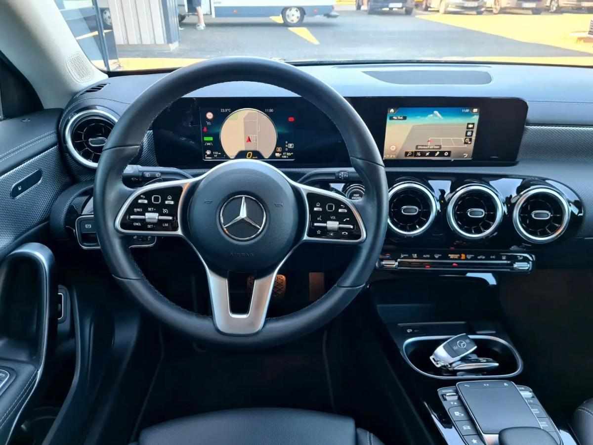 mercedes-benz-cla-250-e-2022-gasolina-1332cc