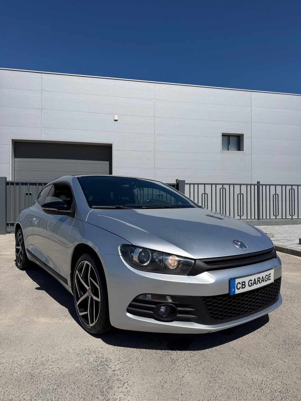 volkswagen-scirocco-2-0-tdi-2013-diesel-1968cc