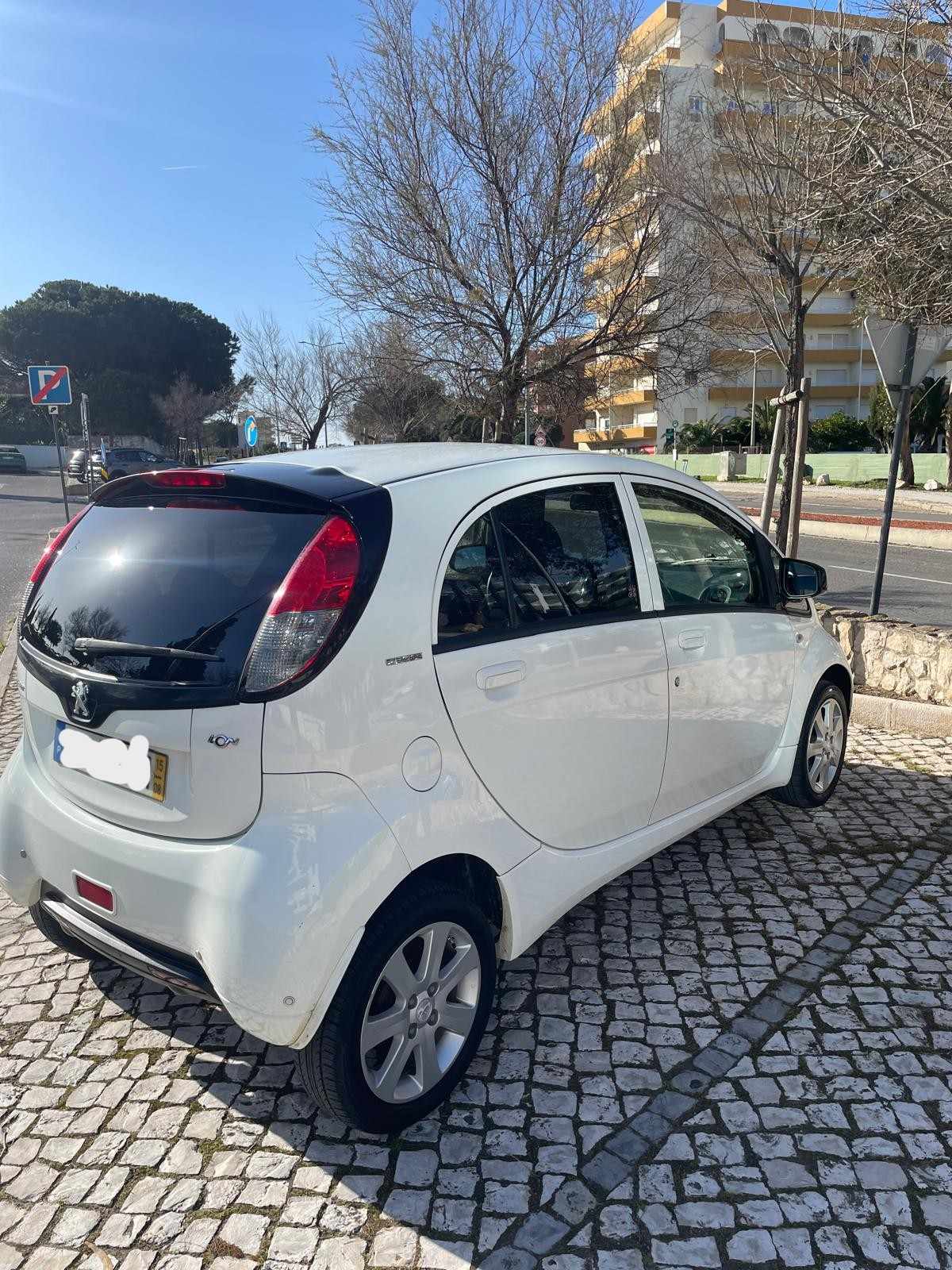 peugeot-ion-16-kwh-2015-eletrico