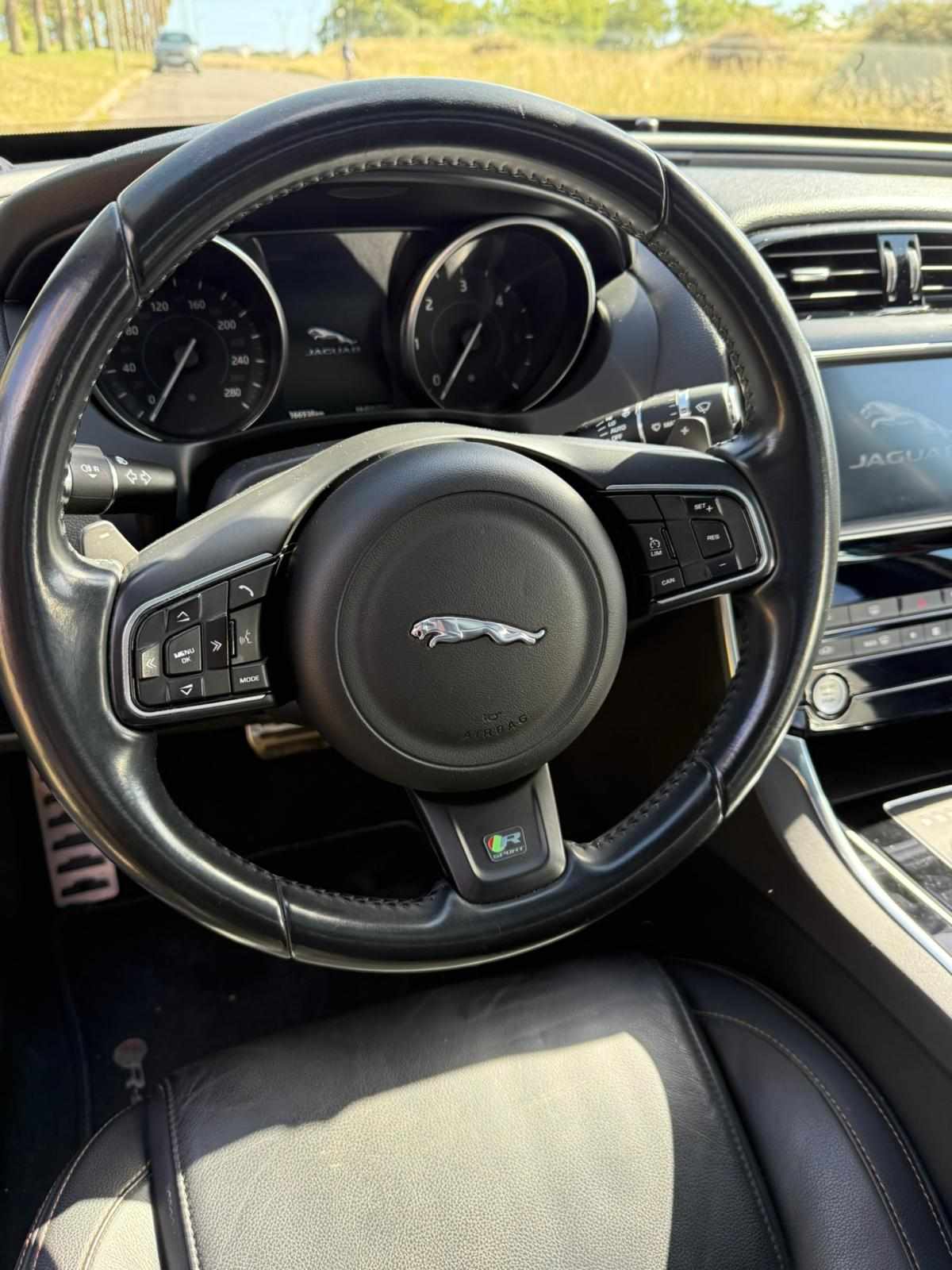 jaguar-xe-20d-2016-diesel-1999cc