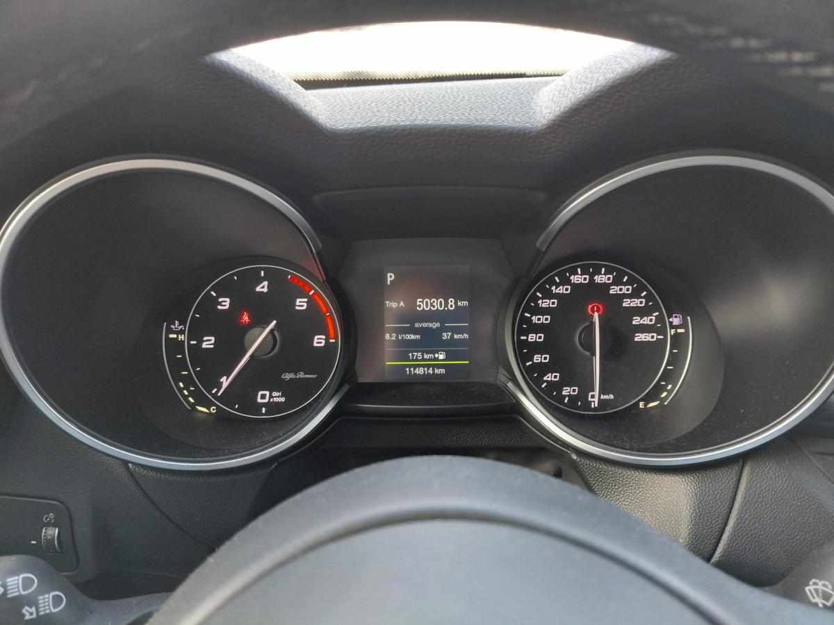 alfa-romeo-stelvio-2-2-jtdm-2017-diesel-2184cc