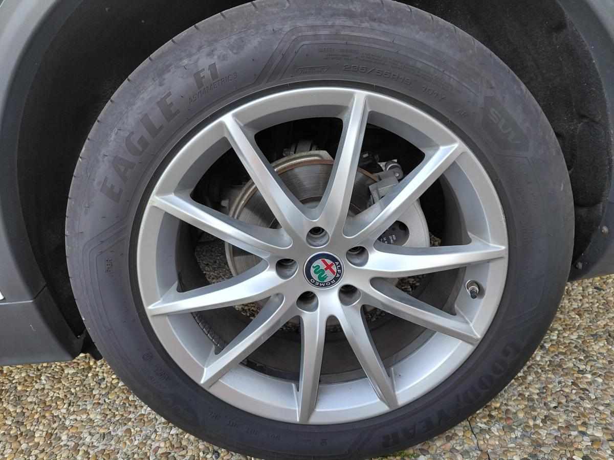 alfa-romeo-stelvio-2-2-jtdm-2017-diesel-2184cc
