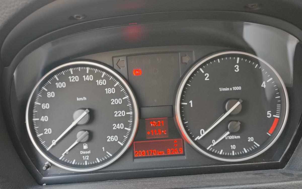 bmw-serie-3-320d-2011-diesel-1995cc