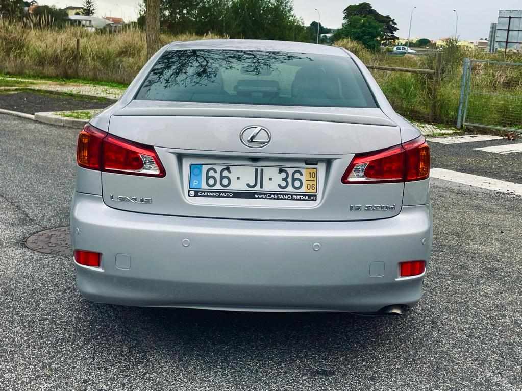 lexus-is-220d-2010-diesel-2231cc