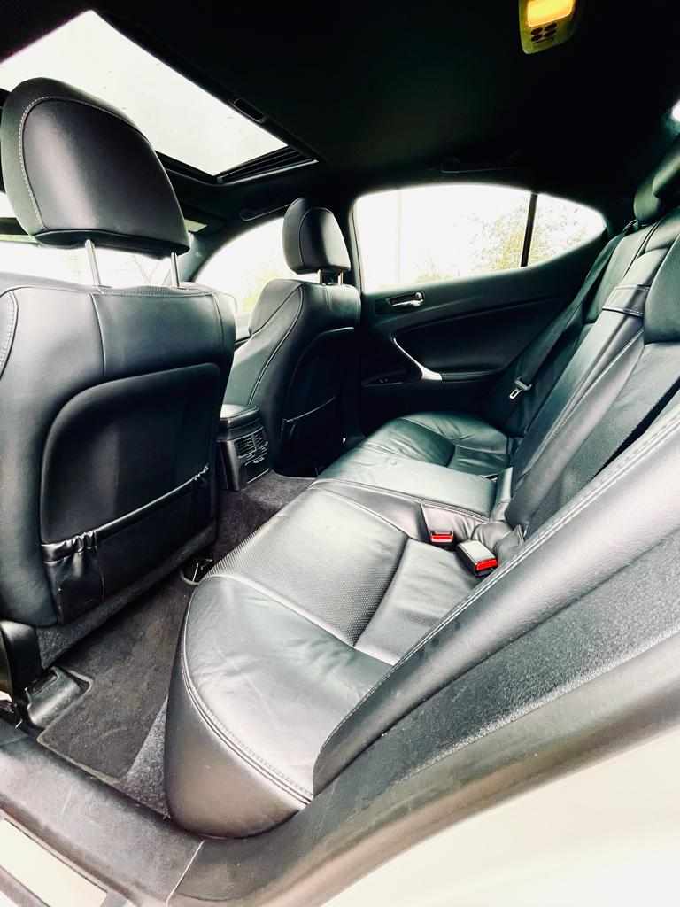 lexus-is-220d-2010-diesel-2231cc