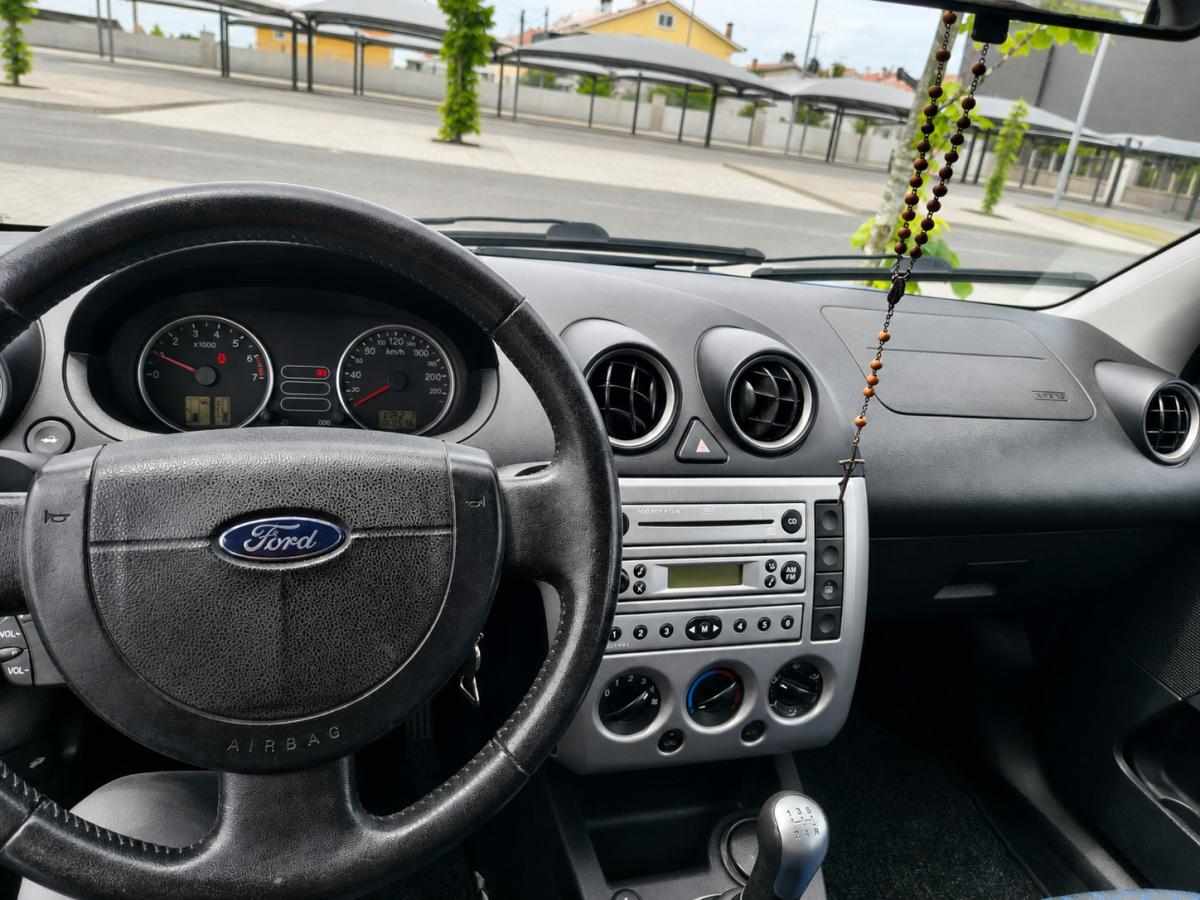 ford-fiesta-1-25-duratec-2004-gasolina-1242cc