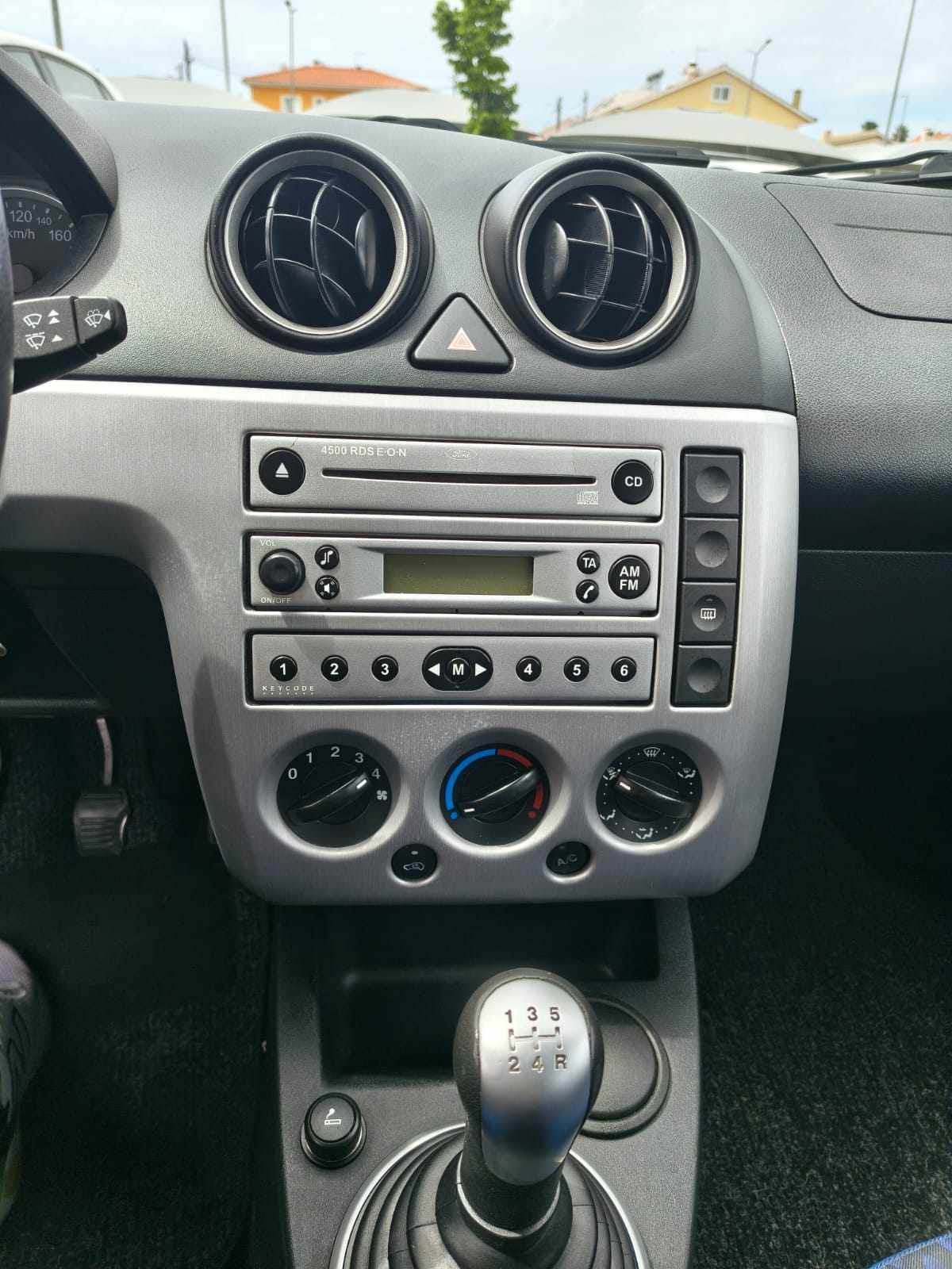 ford-fiesta-1-25-duratec-2004-gasolina-1242cc